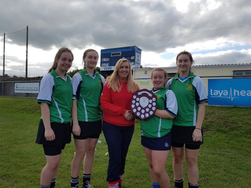 The Senior Camogie team being presented with the Shield at the Loreto Blitz in Fermoy.